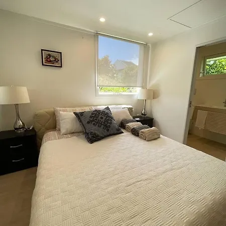 Cozy Studio Close To Cbd & Beach In Westmere